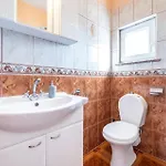 In With Kitchen Apartman *