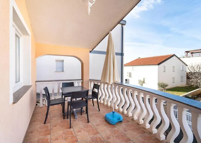 In With Kitchen Appartement